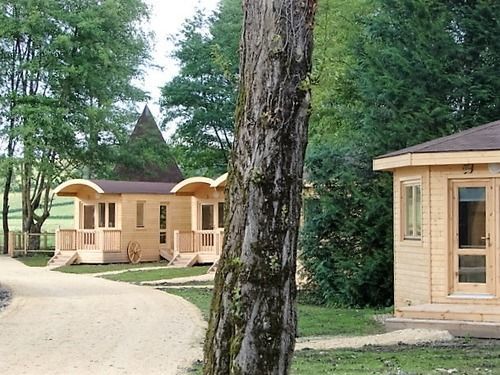 Le Petit Robinson Hotel Champvert Екстериор снимка