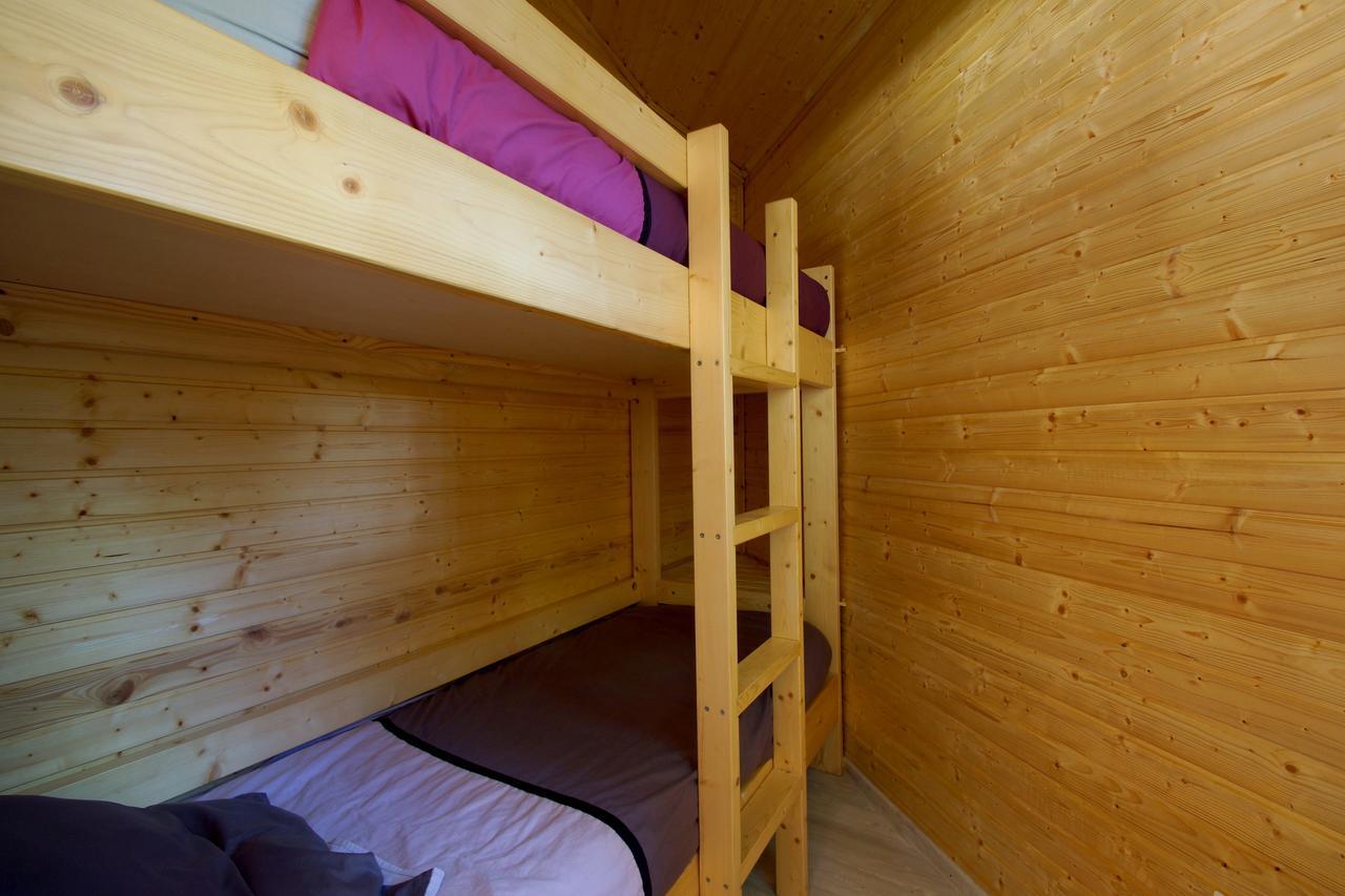 Le Petit Robinson Hotel Champvert Екстериор снимка