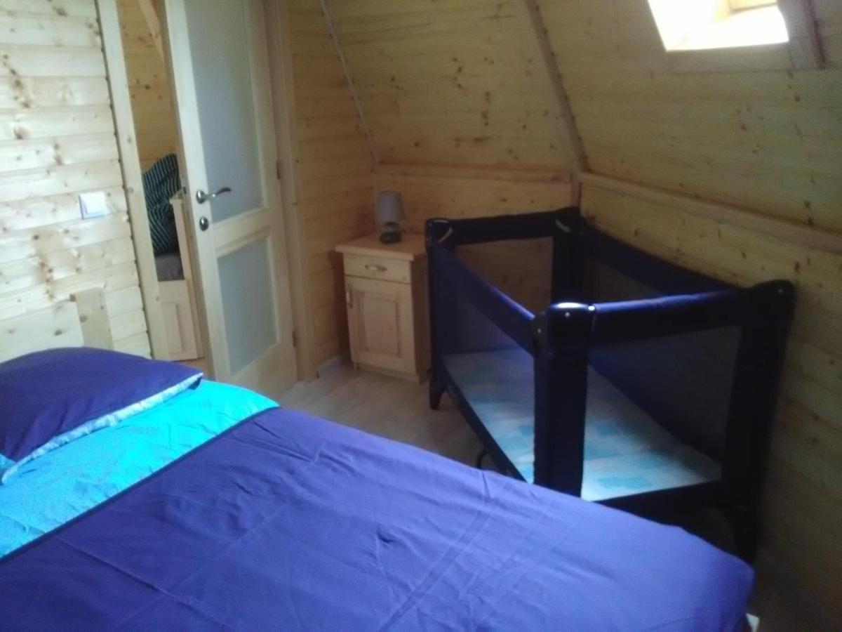 Le Petit Robinson Hotel Champvert Екстериор снимка